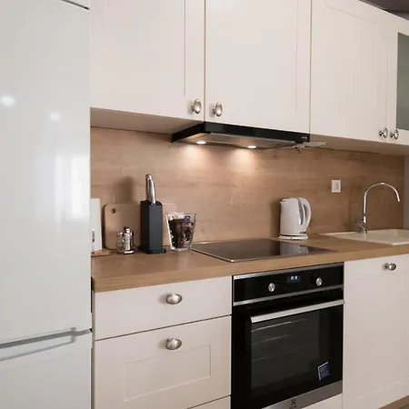 Elegant & Spacious 110m2 Luxury With 3br & Pool At Ciovo - Fiorentini * טרוגיר